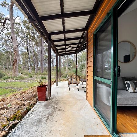 Island Brook Estate Vineyard And Chalets Yelverton Екстериор снимка
